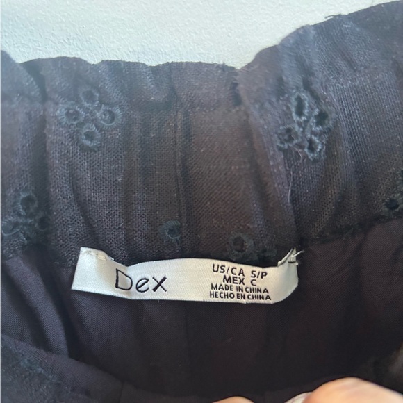 DEX EYELET EMBROIDERED PULL ON SHORTS - Picture 5 of 7